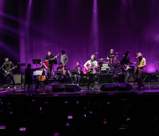 La banda argentina de rock se presentó por primera vez en el clásico Teatro Gran Rex de Avenida Corrientes en una noche única con invitados de lujo marcando así su vuelta a los escenarios